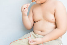 übergewichtiges Kind, Copyright Fotolia.com